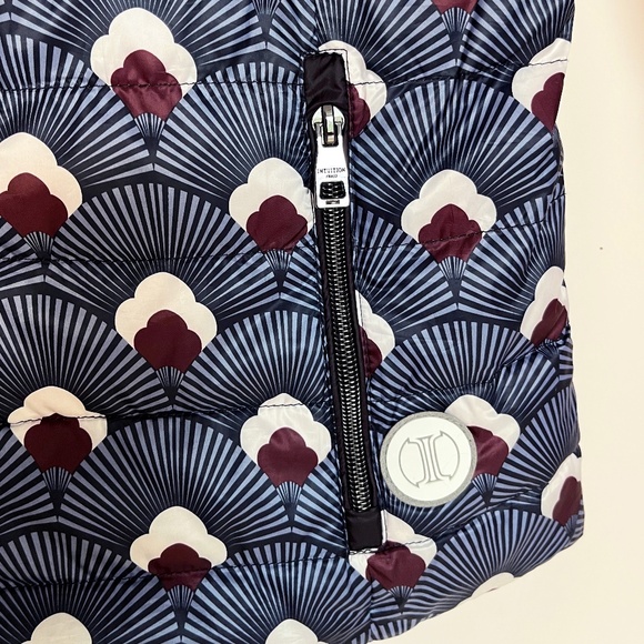 Reversible Puffer Coat - Picture 7 of 10